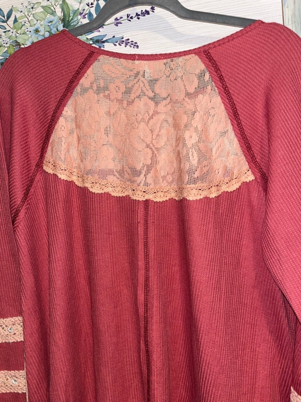 🌸POL Burgundy Long Sleeve Lace Trim Henley Top Large P004 - Picture 6 of 6
